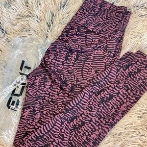 Echt Essentia Scrunch leggings